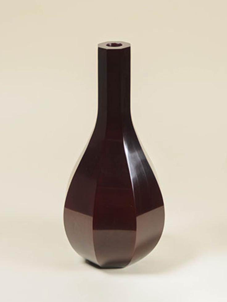 Bevelled Bottle Peking Vase