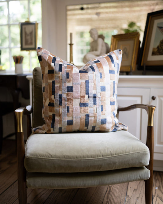 Calder Pillow